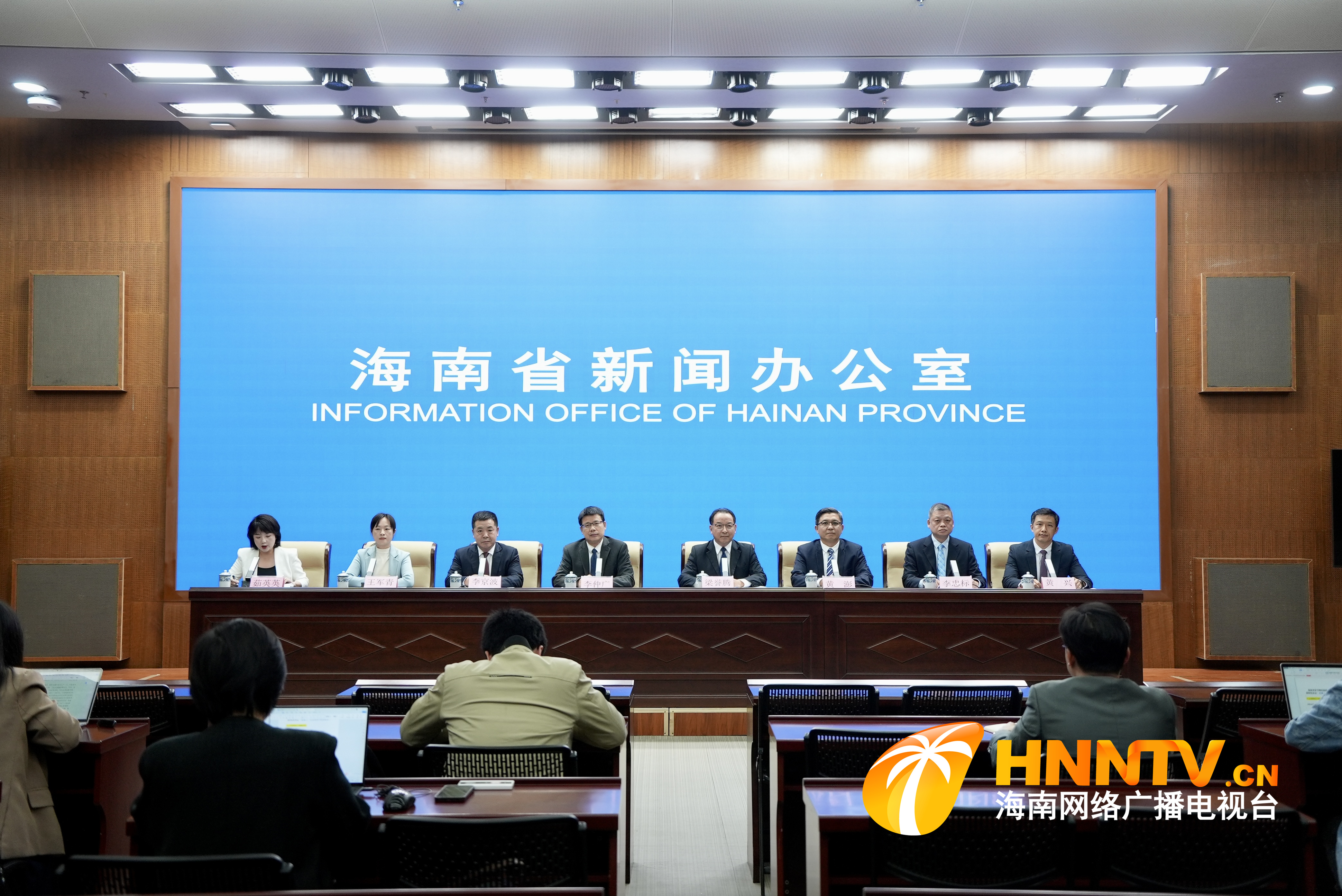 人财两旺2024年海南春节假日接待游客95145万人次旅游总收入达15127
