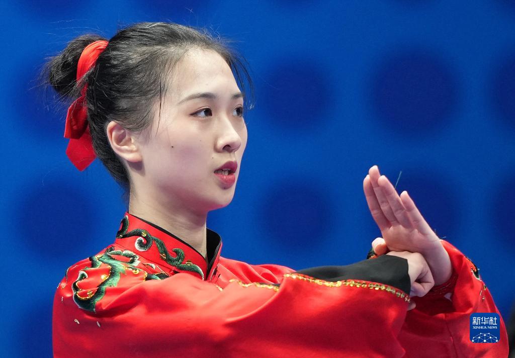 武术童心夺得女子太极拳太极剑全能冠军