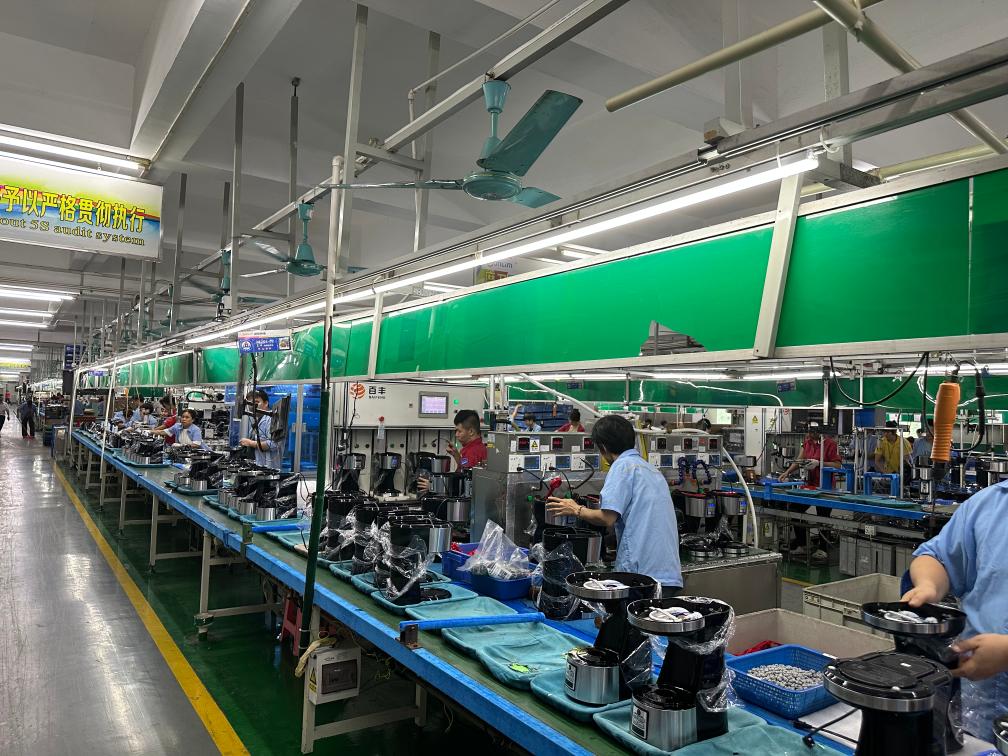 "目前咖啡机所有关键的零配件,均已实现本土化生产.