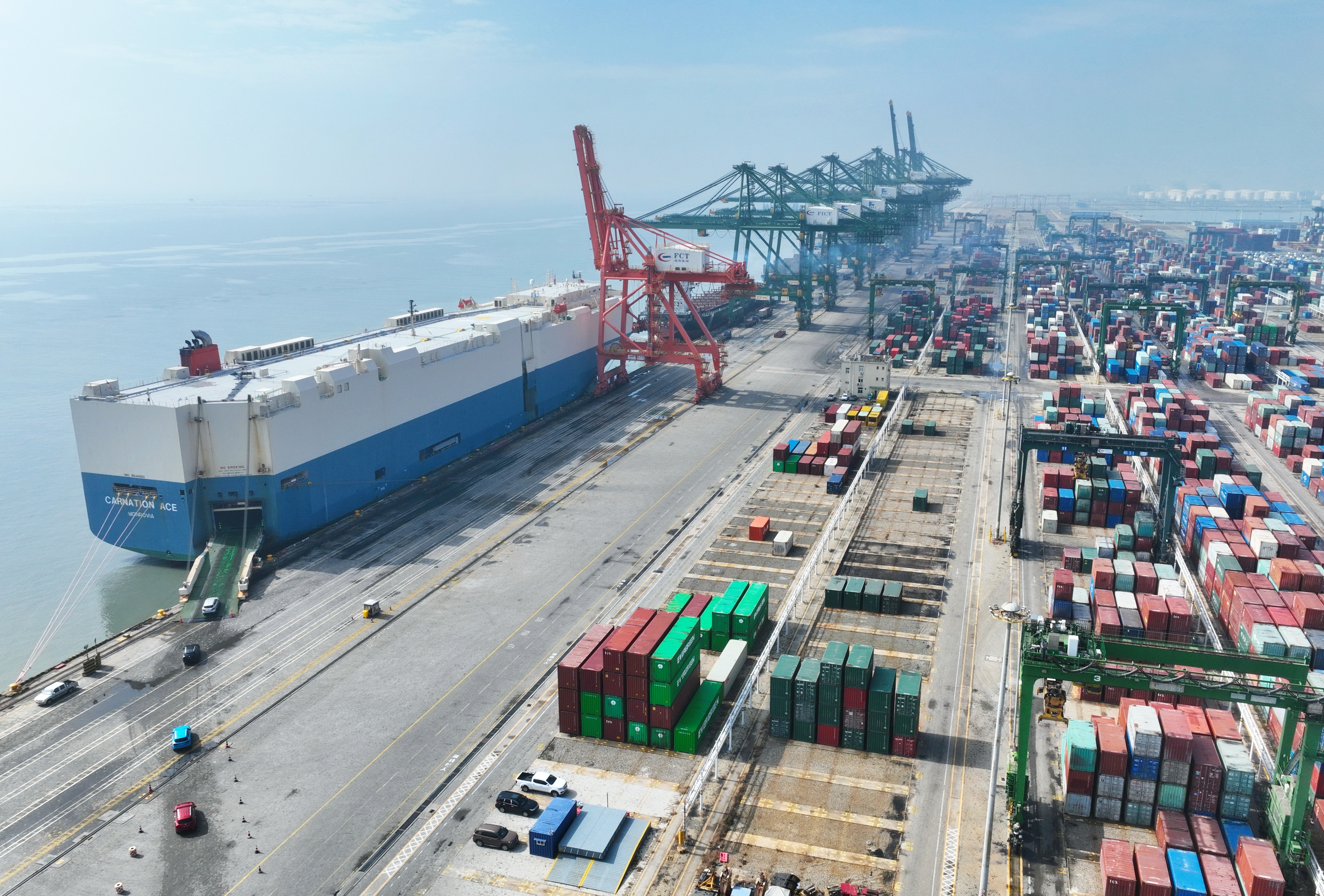 人民日报金社平:中国新能源产业发展是全球性贡献和机遇